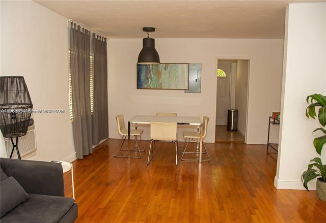 233 Madeira Ave 1, Coral Gables, FL 33134