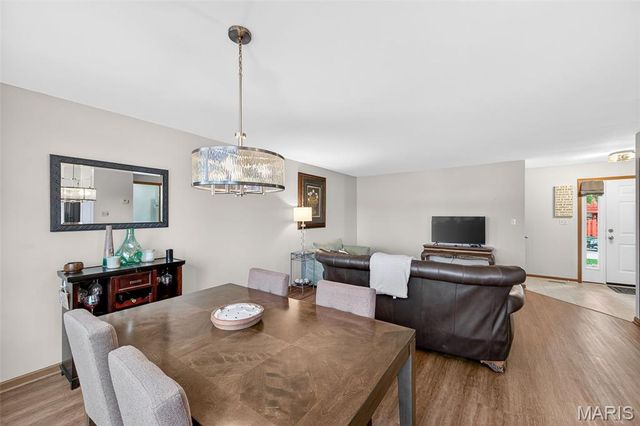 134 Cascade Terrace Drive, Ballwin, MO 63021