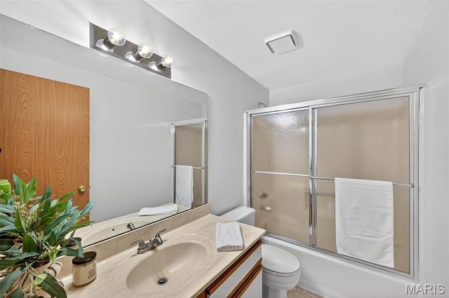 134 Cascade Terrace Drive, Ballwin, MO 63021