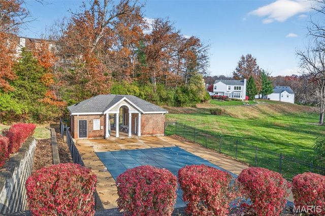 134 Cascade Terrace Drive, Ballwin, MO 63021