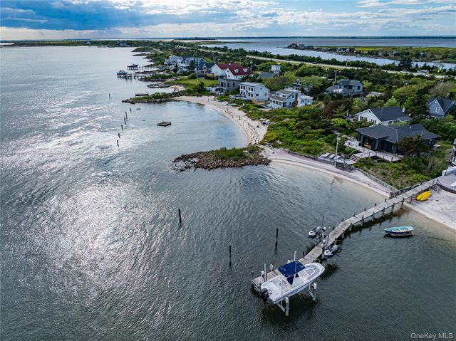 94 Savannah Walk, Oak Beach, NY 11702