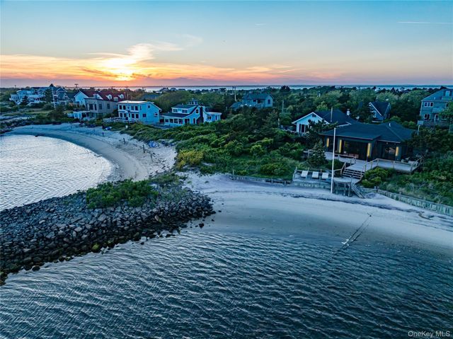 94 Savannah Walk, Oak Beach, NY 11702
