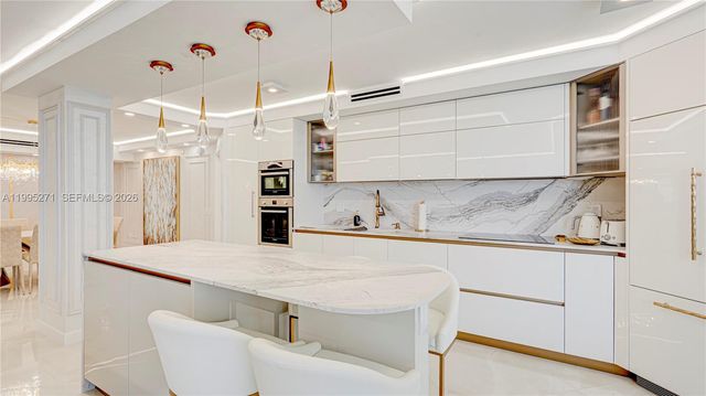 16711 Collins Ave 1004, Sunny Isles Beach, FL 33160