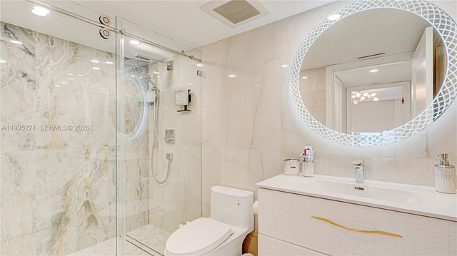 16711 Collins Ave 1004, Sunny Isles Beach, FL 33160