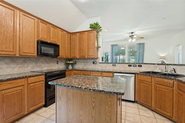 7912 Hosta Way, Fort Worth, TX 76123
