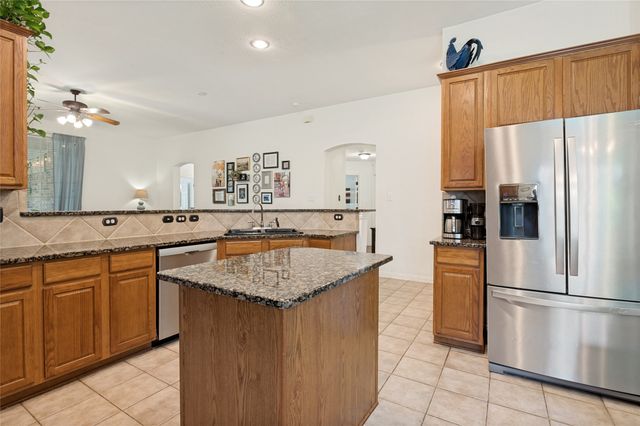 7912 Hosta Way, Fort Worth, TX 76123