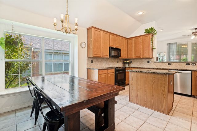 7912 Hosta Way, Fort Worth, TX 76123