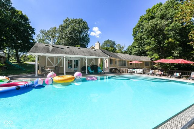 8215 Sunray Court, Indianapolis, IN 46278