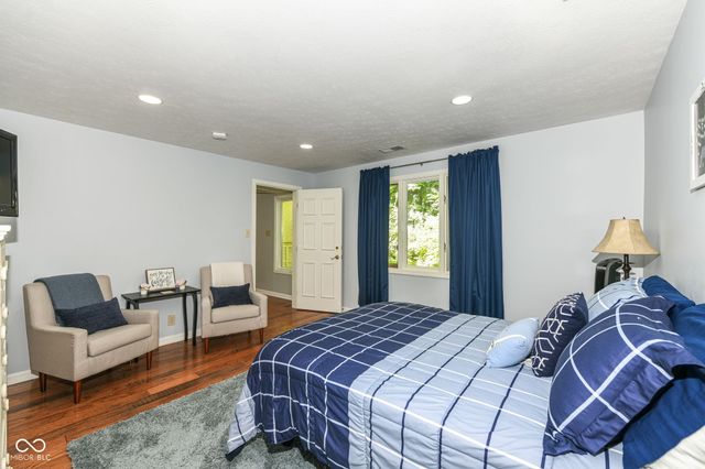 8215 Sunray Court, Indianapolis, IN 46278