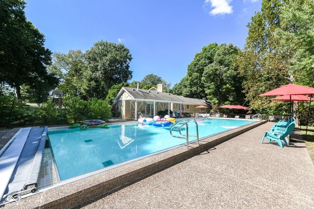 8215 Sunray Court, Indianapolis, IN 46278