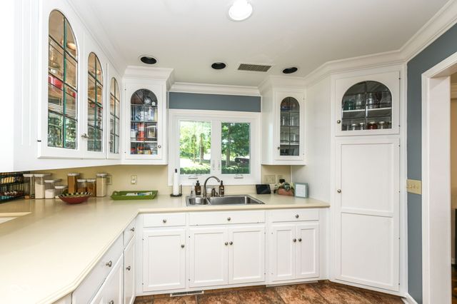 8215 Sunray Court, Indianapolis, IN 46278