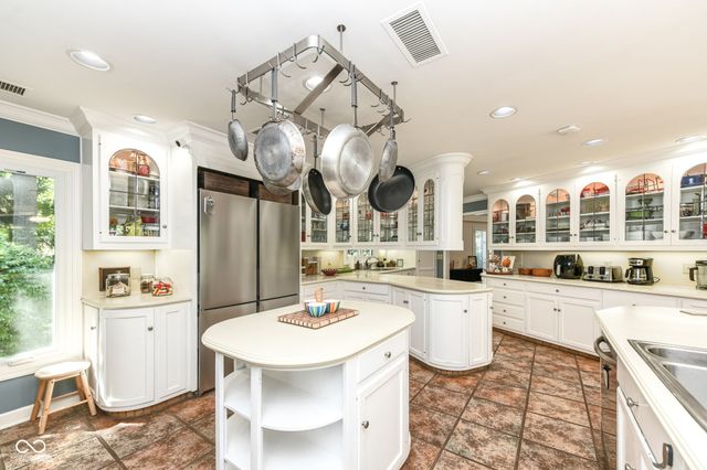 8215 Sunray Court, Indianapolis, IN 46278