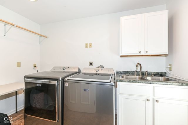 8215 Sunray Court, Indianapolis, IN 46278