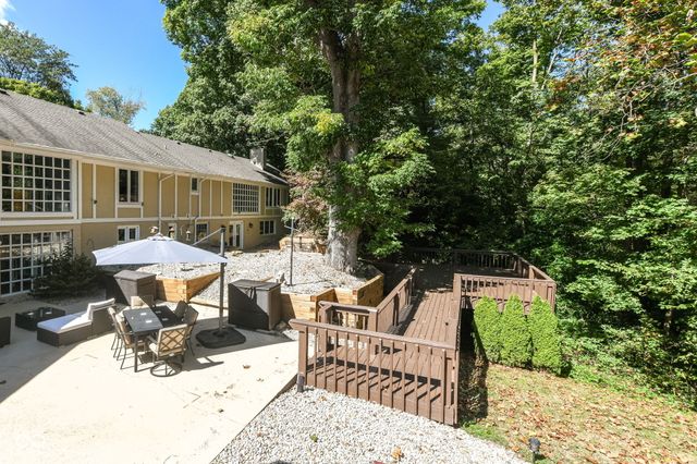 8215 Sunray Court, Indianapolis, IN 46278