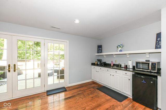 8215 Sunray Court, Indianapolis, IN 46278