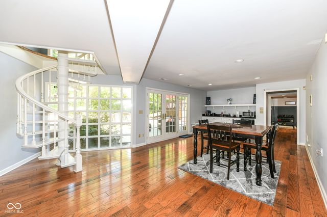 8215 Sunray Court, Indianapolis, IN 46278