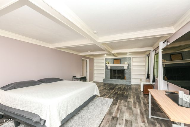 8215 Sunray Court, Indianapolis, IN 46278