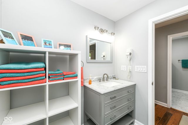 8215 Sunray Court, Indianapolis, IN 46278