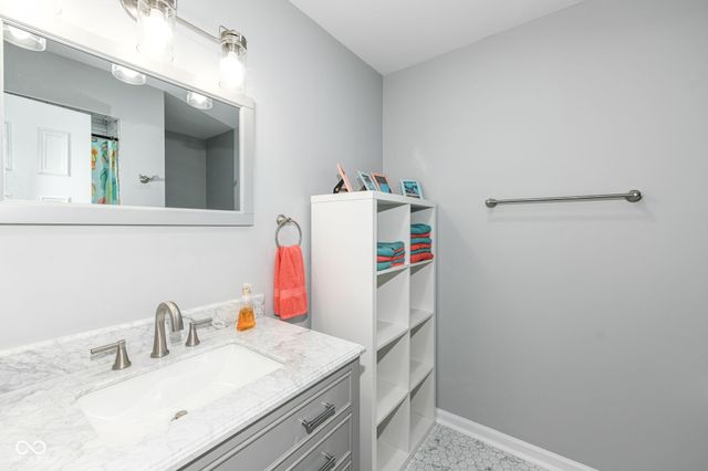 8215 Sunray Court, Indianapolis, IN 46278