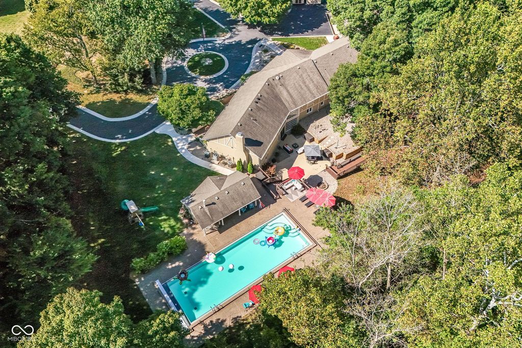 8215 Sunray Court, Indianapolis, IN 46278