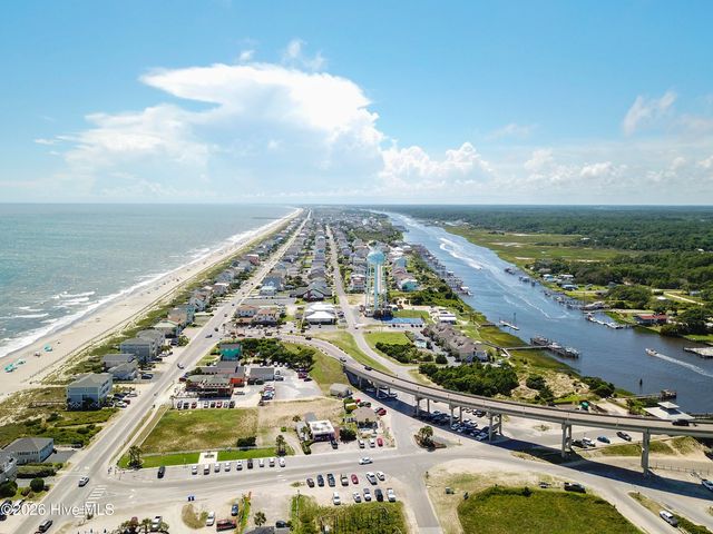 112 Windjammer Drive, Supply, NC 28462