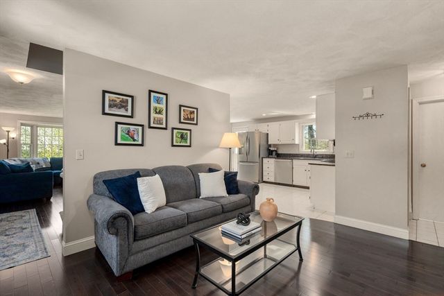 12 Whitney Rd, Hopedale, MA 01747