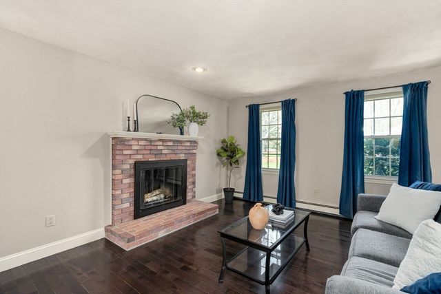 12 Whitney Rd, Hopedale, MA 01747