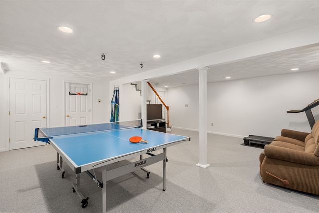 12 Whitney Rd, Hopedale, MA 01747