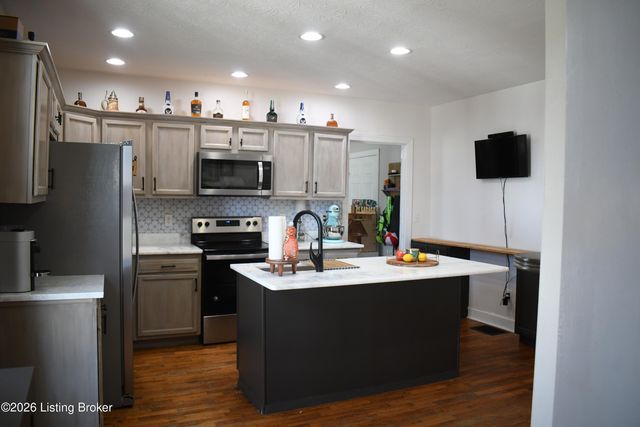 501 Logan St, Frankfort, KY 40601