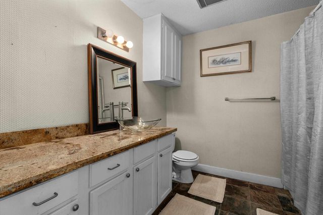 851 Country Place, Longview, TX 75605