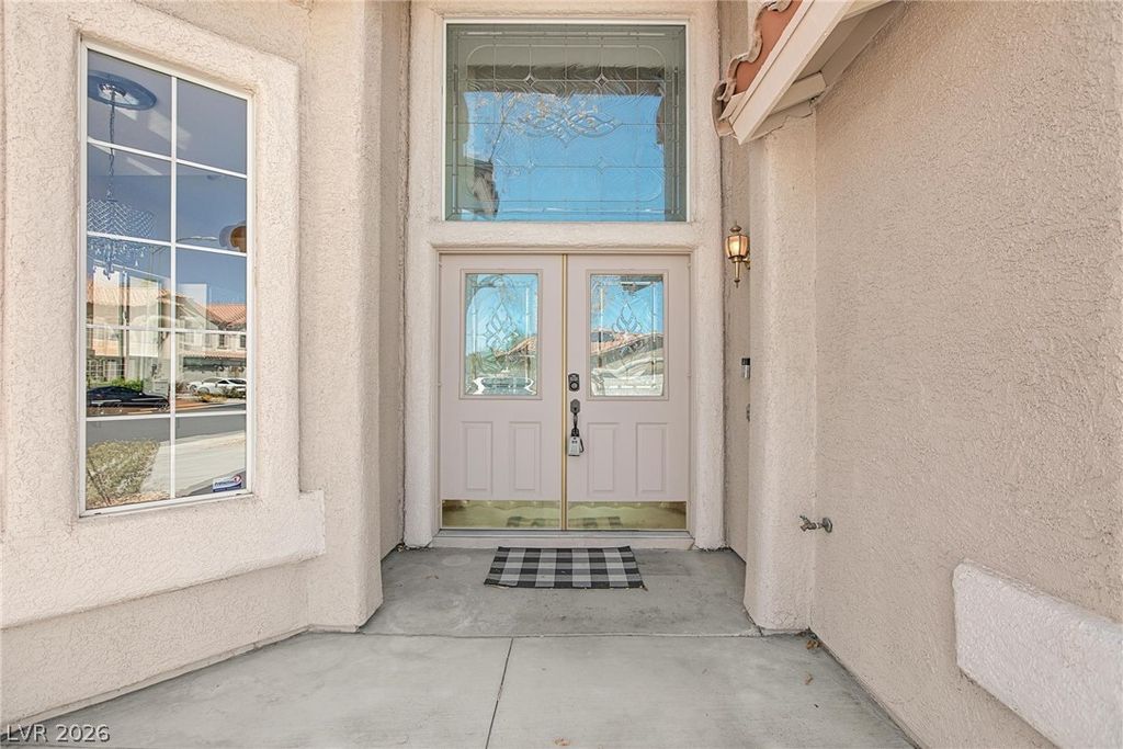 911 Sterling Thorn Court, Las Vegas, NV 89183 — photo 4