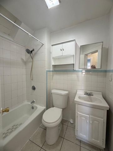 54 Hamilton Avenue 3, Lynn, MA 01902