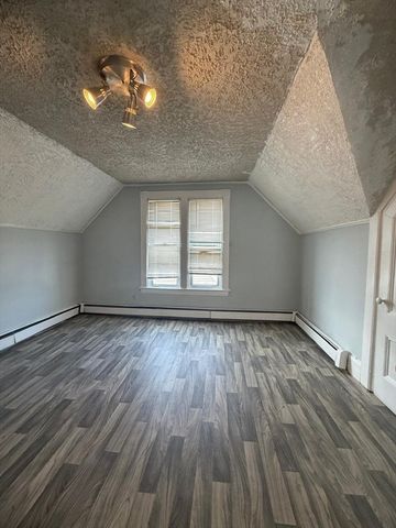 54 Hamilton Avenue 3, Lynn, MA 01902