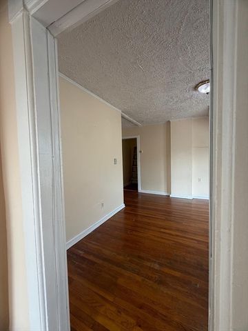 54 Hamilton Avenue 3, Lynn, MA 01902