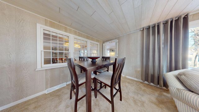 33 Kelleys Pond Road, West Dennis, MA 02670