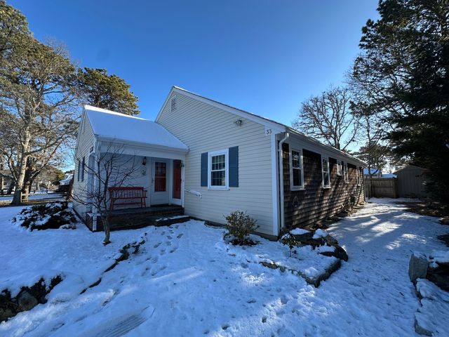 33 Kelleys Pond Road, West Dennis, MA 02670