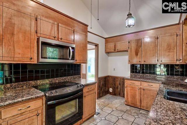 106 Land Of Lakes Boulevard, Lexington, SC 29073