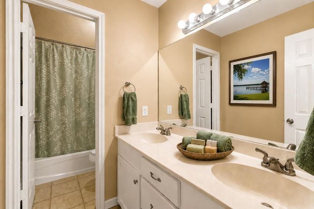 237 Vivian Road, Onalaska, TX 77360