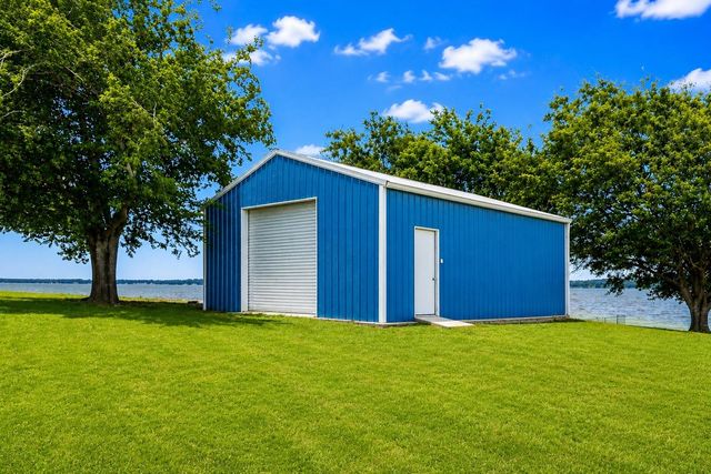 237 Vivian Road, Onalaska, TX 77360