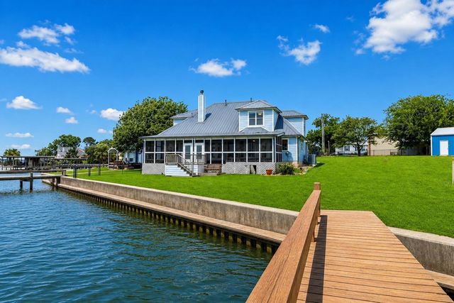 237 Vivian Road, Onalaska, TX 77360