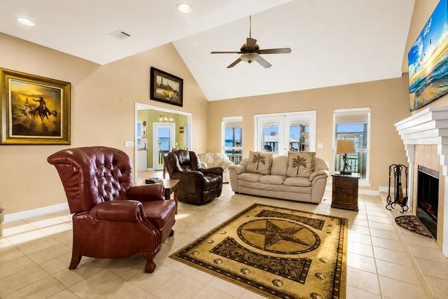 237 Vivian Road, Onalaska, TX 77360