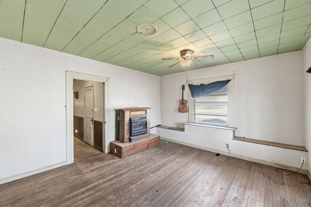 205 S Locust Street, Oologah, OK 74053