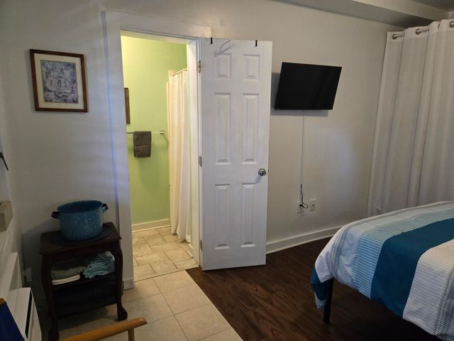 1830 Fogarty Ave Apt 4, Key West, FL 33040