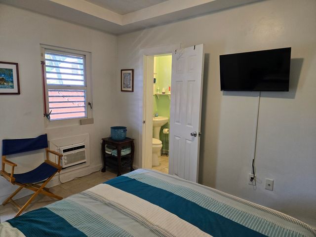 1830 Fogarty Ave Apt 4, Key West, FL 33040