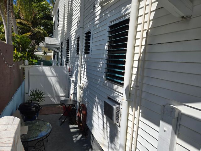1830 Fogarty Ave Apt 4, Key West, FL 33040