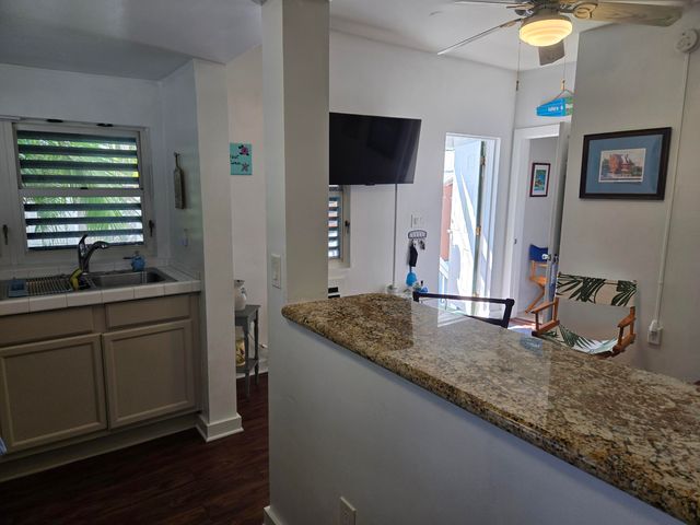 1830 Fogarty Ave Apt 4, Key West, FL 33040
