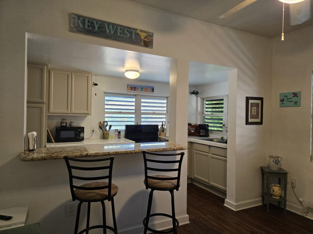1830 Fogarty Ave Apt 4, Key West, FL 33040