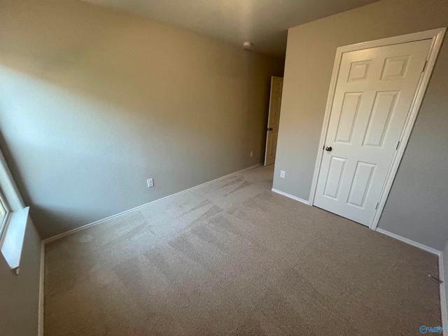 4018 Mckenzie Drive, Decatur, AL 35603