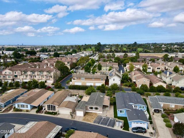 21 Poinsettia Gardens Drive 21, Ventura, CA 93004