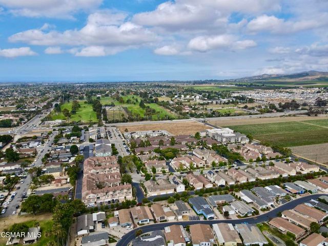 21 Poinsettia Gardens Drive 21, Ventura, CA 93004